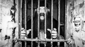 There's going to be a JAIL BREAK!  BEARDS BEHIND BARS 2